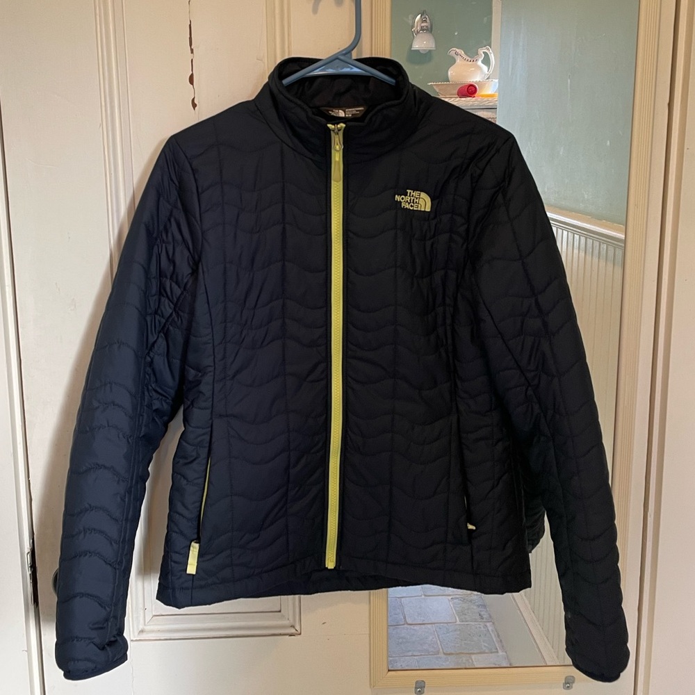 Women’s North Face Jacket